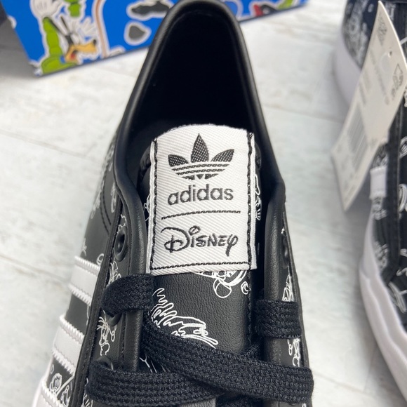 Adidas Disney Goofy Nizza Sneakers - Picture 7 of 16